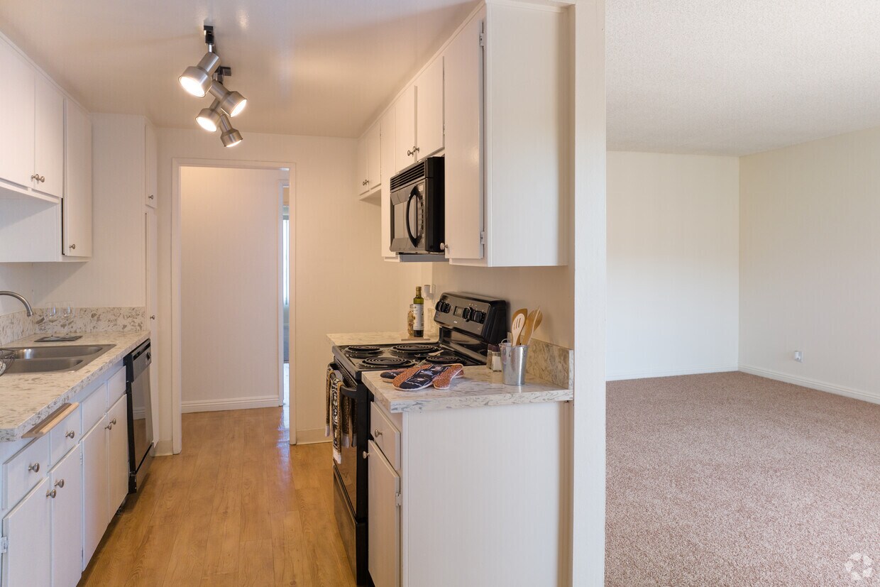 Casa de Oro Apartments Apartments in Torrance, CA Westside Rentals