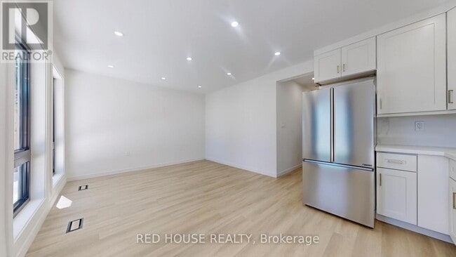 Building Photo - 63-63 Derwyn Rd