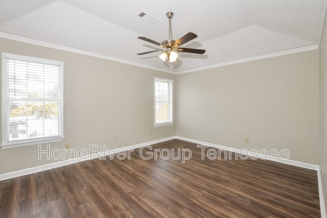 Building Photo - 2216 Lake Springs Ln