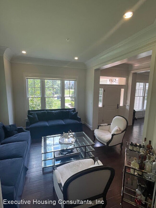 Foto del edificio - 5 br, 4.5 bath House - 5319 Camberley Ave