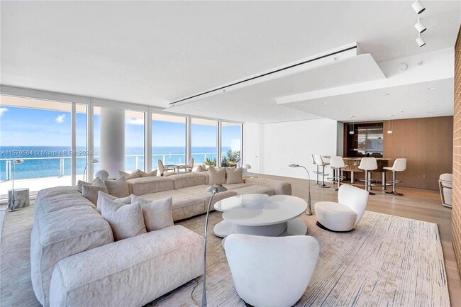Building Photo - 9111 Collins Ave