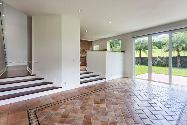 Foto del edificio - 5920 NW 111th Ave
