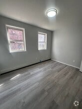 Building Photo - 324 Hope Ave