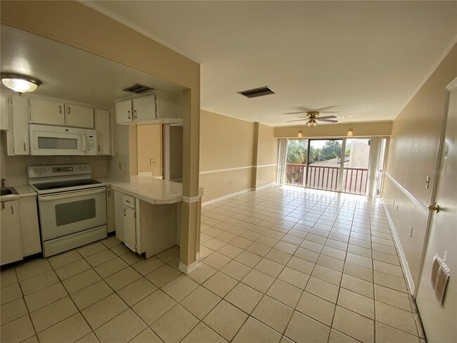 Building Photo - 8602 Huron Ct