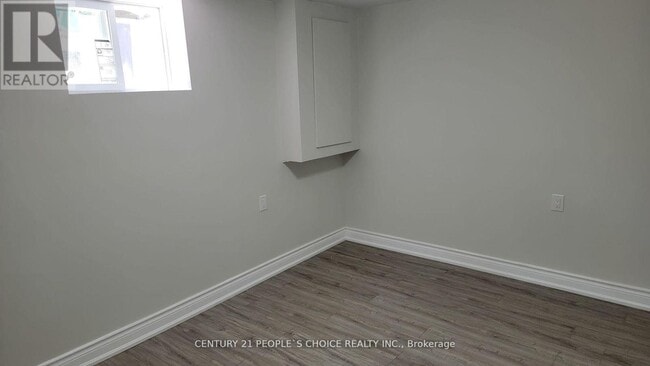 Building Photo - 619 Trudale Ct