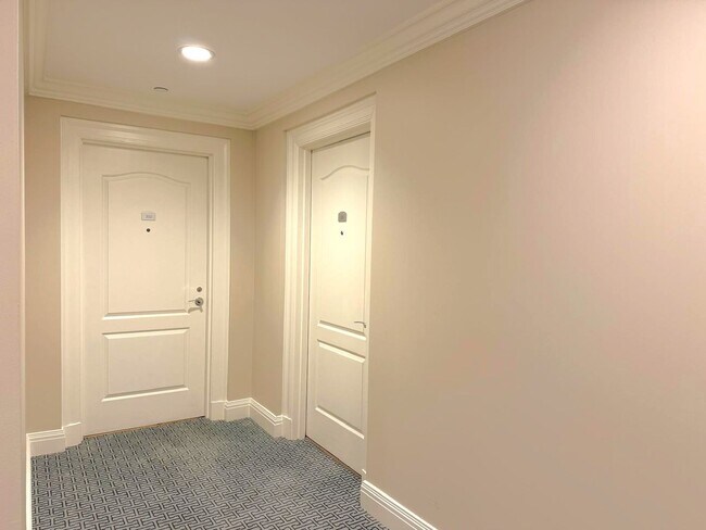 Foto del edificio - Elegant Back Bay Living in Full-Service Landmark Building