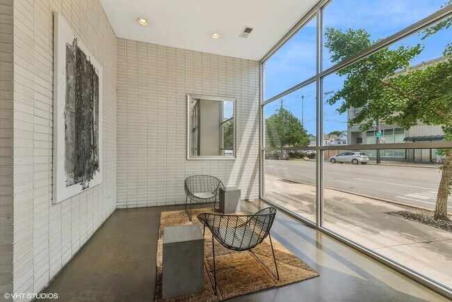 Foto del edificio - 2800 W North Ave