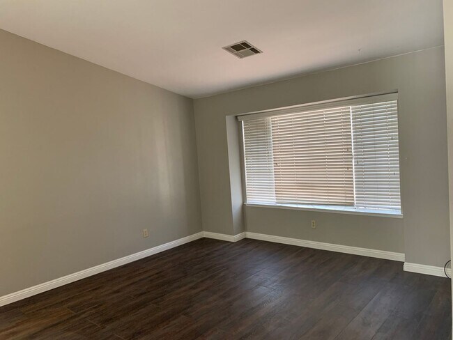 Foto del edificio - 3 br, 2 bath House - 199 Riverbank