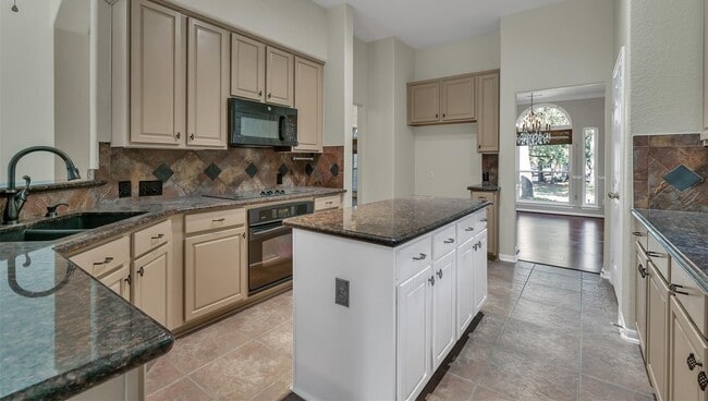 Building Photo - 30 S Rambling Ridge Pl