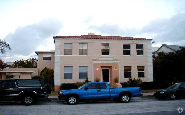 Building Photo - 350 Washington Ave