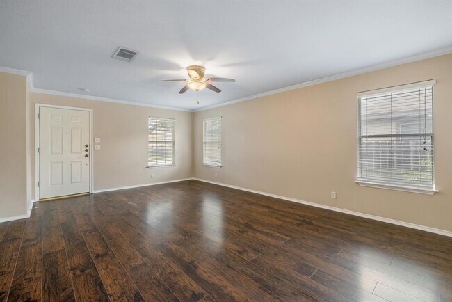 Foto del edificio - 104 Brentwood Dr