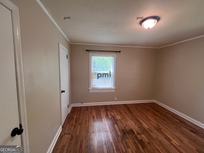 Foto del edificio - 2114 Fellowship Rd