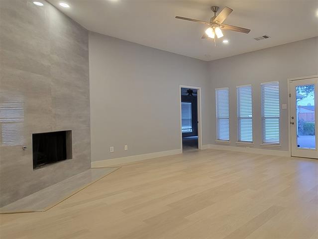 Foto del edificio - 424 Ambrose Dr