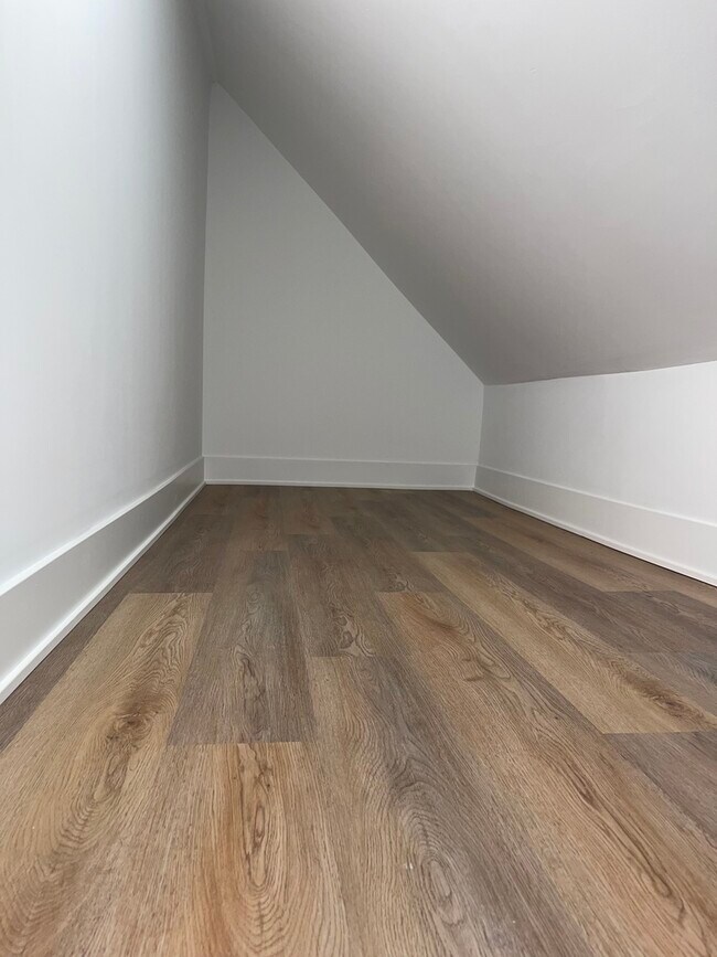 Foto del edificio - 3035 N Kilpatrick Ave