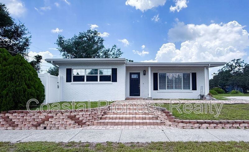 Photo - 3902 W Fig St