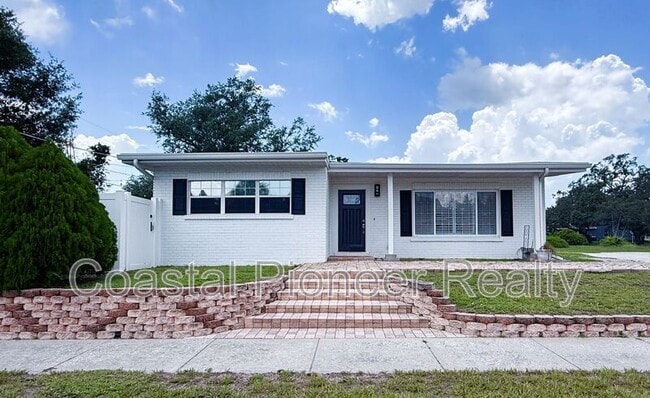 Photo - 3902 W Fig St House