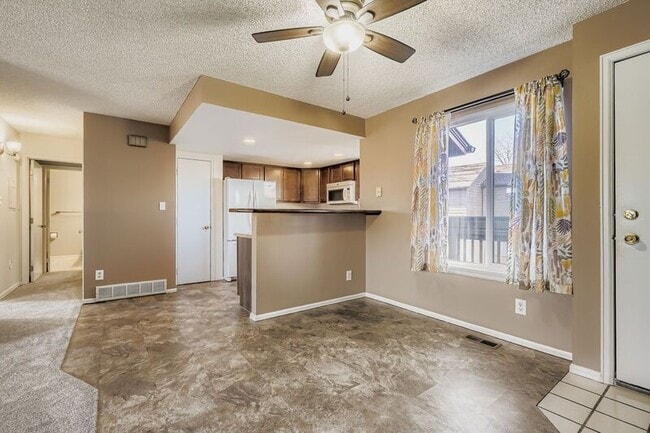 Building Photo - 3364 Capstan Way