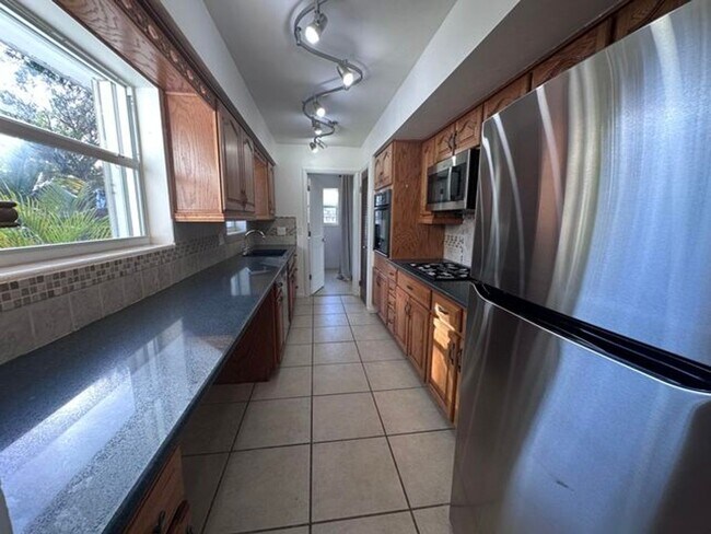 Foto del edificio - 14 Ridgewood Cir