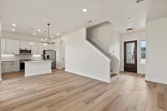 Foto del edificio - 6630 Abode Ave