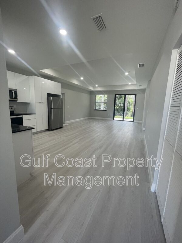 Building Photo - 139 Greenbriar Blvd