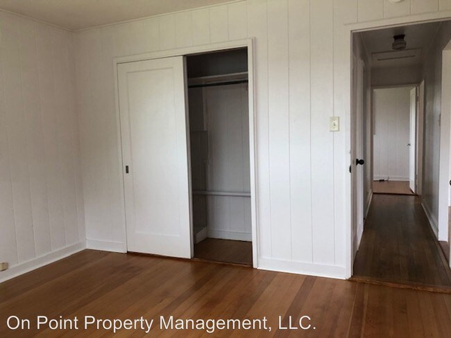 Building Photo - 2 br, 1 bath House - 175 Muliwai Ave.
