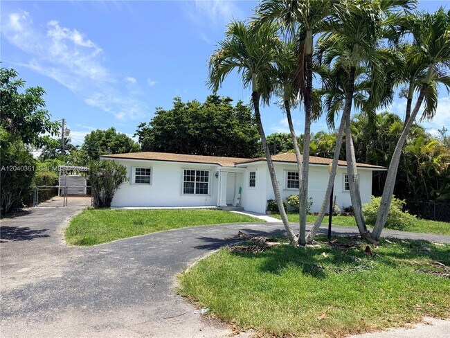 Foto del edificio - 1525 SW 76th Ct