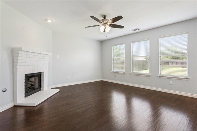 Building Photo - 1450 Newbury St