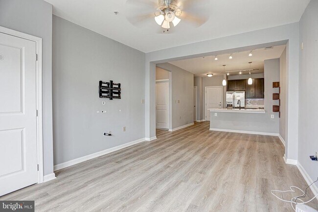 Building Photo - 2655 Prosperity Ave