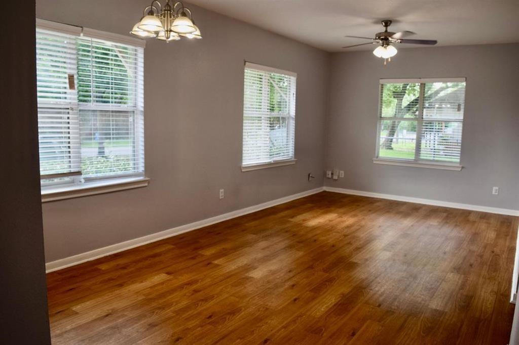 Foto principal - 2302 Colorado St
