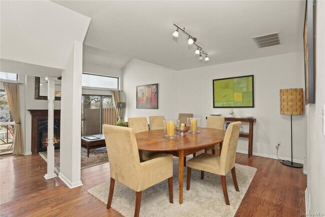 Foto del edificio - 38 Milton Ct