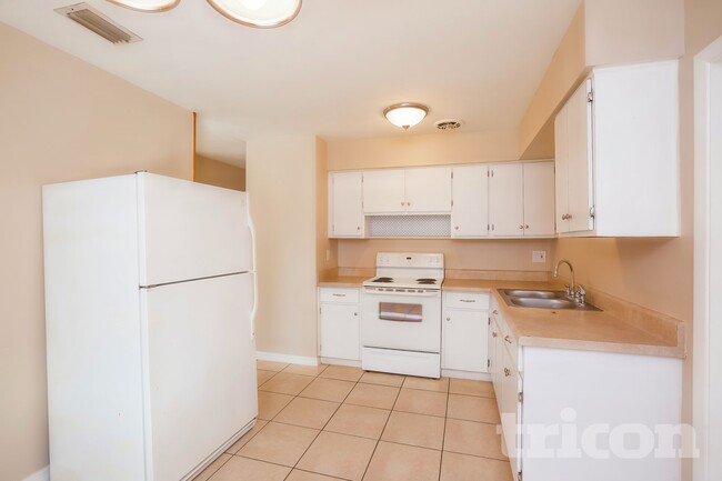 Foto del edificio - 710 Westbrook Ave