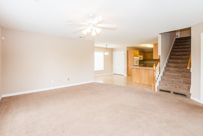 Building Photo - 10198 Woodland Hills Dr