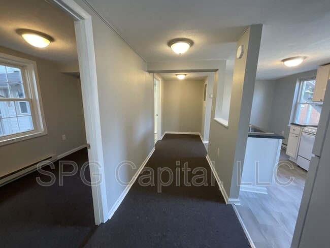 Foto del edificio - 317 S Main St