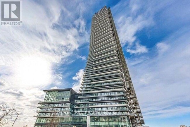 Photo du bâtiment - 448 Burnhamthorpe Rd W