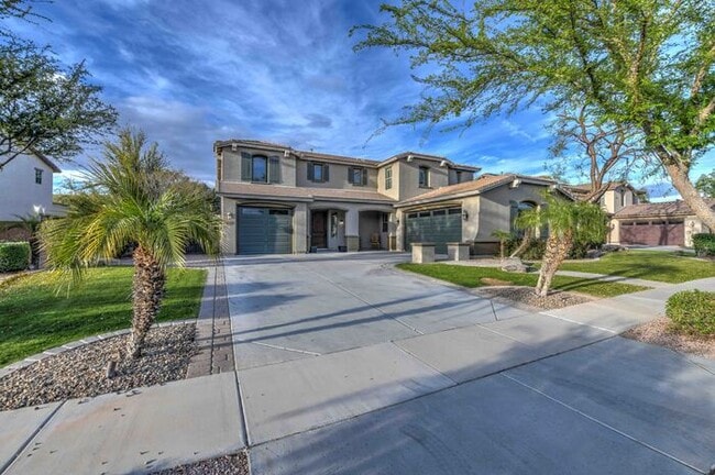 Photo - 112 W Crescent Way House