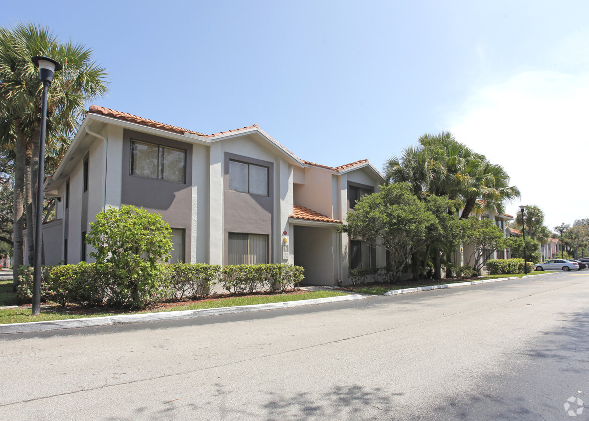 Primary Photo - Crescent Cove Condominium Portfolio