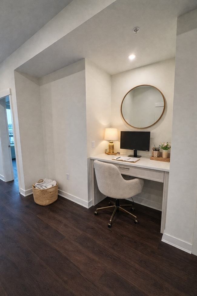 Building Photo - 5382-200 200 St