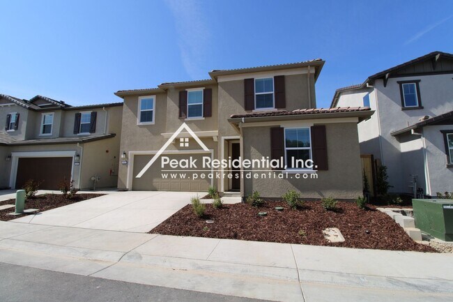 Building Photo - Brand New Rocklin 4bd/3ba House with 2 Car...