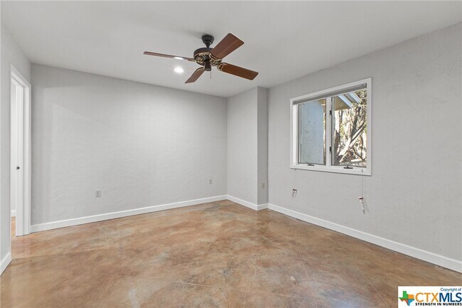 Foto del edificio - 2601 River Rd