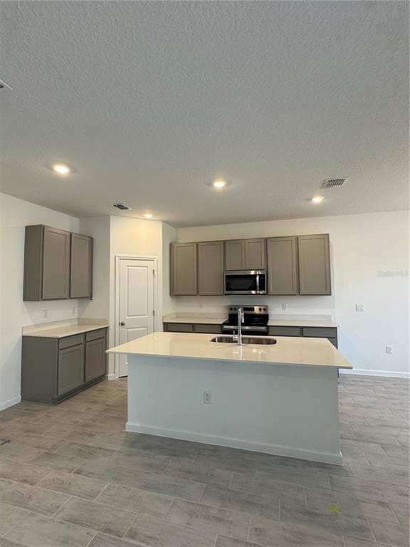 Building Photo - 788 Sunshower Dr