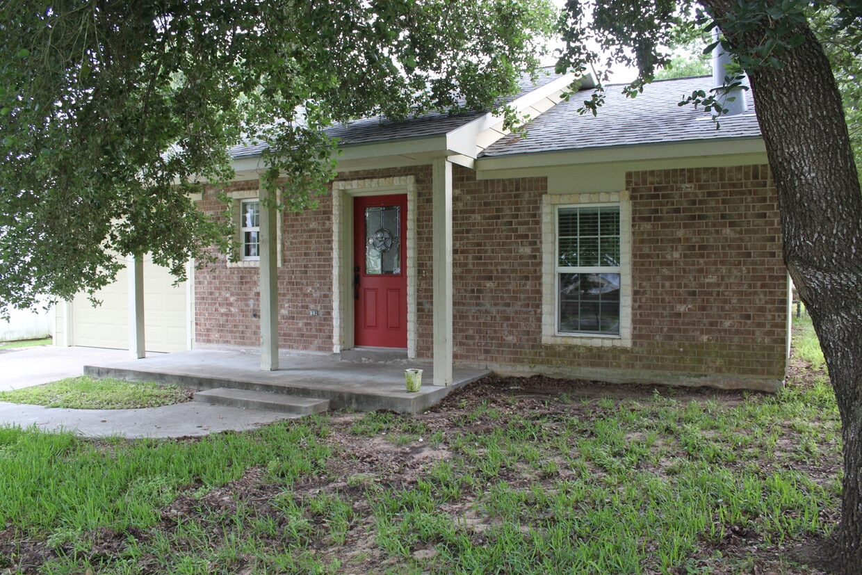 1036 East 3rd Street, Bellville, TX 77418 House Rental in Bellville