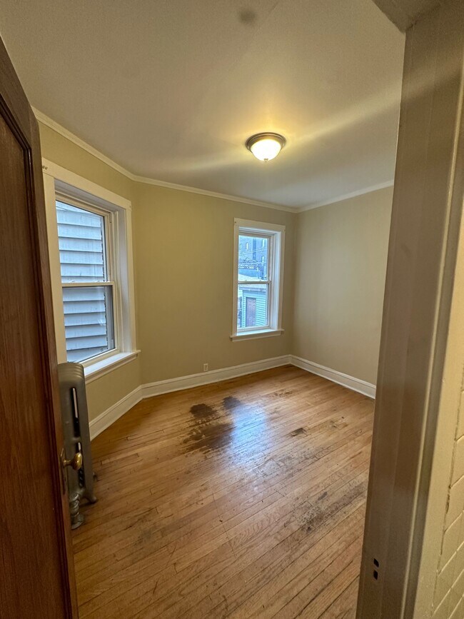 Foto del edificio - 2736 W Giddings St