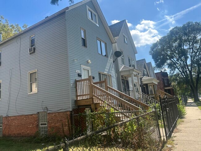 Foto del edificio - 5623 S Hermitage Ave