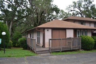 Building Photo - 412 Westwood Dr