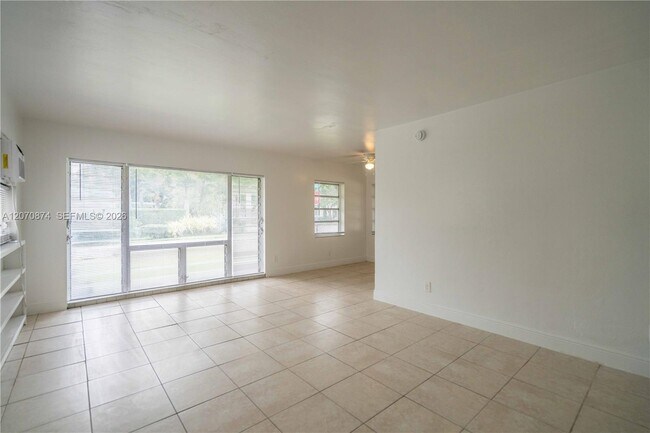Foto del edificio - 1812 NE 20th Ave