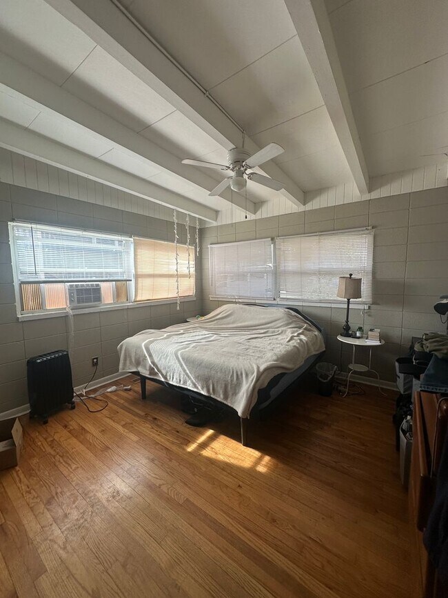 Foto del edificio - 717 Edgewood St