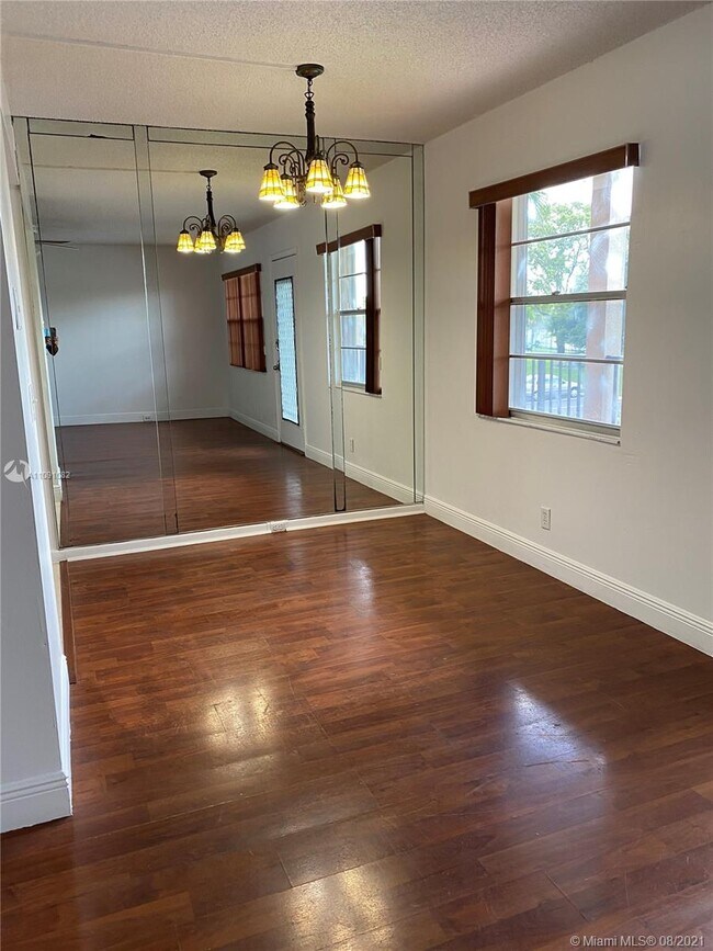 Building Photo - 13355 SW 9th Ct