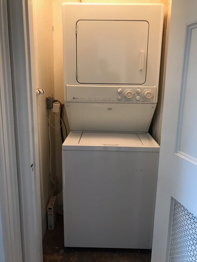 Foto del edificio - 1716 Beacon St