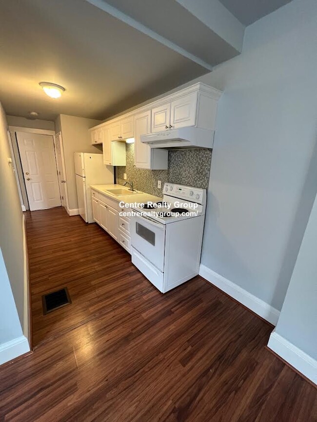 Foto del edificio - 13 Sharon St