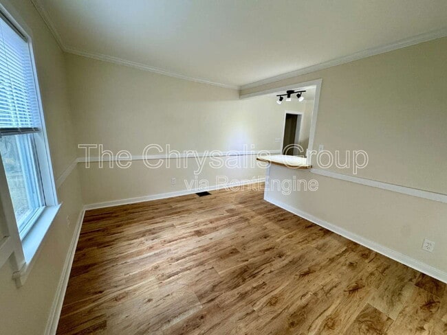 Building Photo - 1027 Bergen Ave